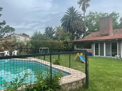 Casa en alquiler en  Mapuche con pileta