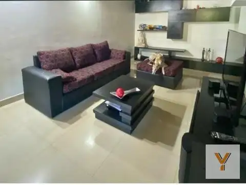 Casa en venta - 3 Dormitorios 2 Baños - Merlo