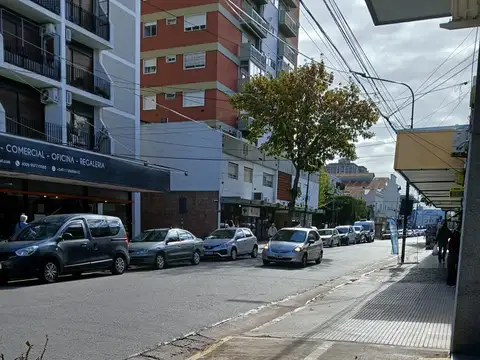 Local  en Alquiler en Martínez, San Isidro, G.B.A. Zona Norte