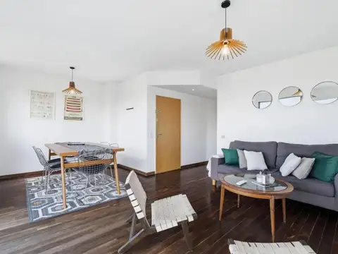 Belgrano House— Semipiso Amoblado con Balcón Aterrazado y Cochera