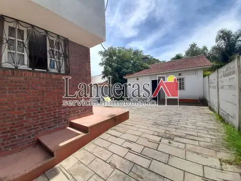 Casa 4 amb + Depto 2 amb   Lote Propio - EXCELENTE UBICACIÓN