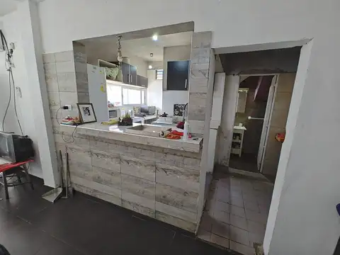 Depto Tipo Casa en Venta en Gonzalez Catan, USD 45.000