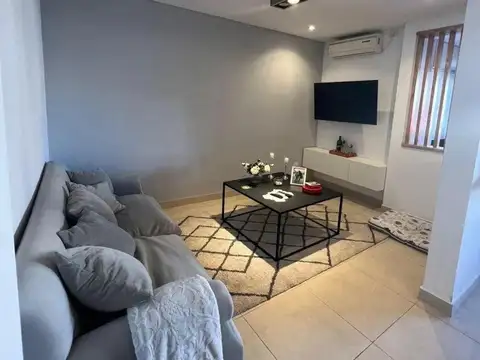 Solís e/ Avenida Mitre y Sarmiento