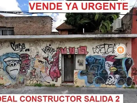 CHALET AMPLIO SOBRE LOTE SALIDA A 2 CALLES