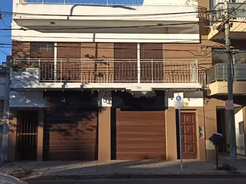 CASA 4 AMBIENTES C/2LOCALES - QUINCHO 