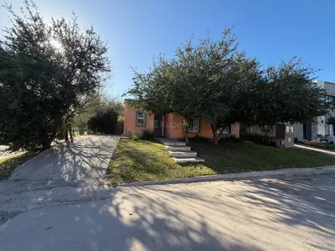 Casa en Alquiler de 3 dormitorios