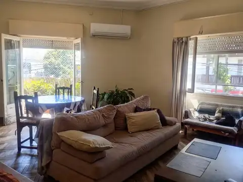 Depto Tipo Casa en Venta 56 años