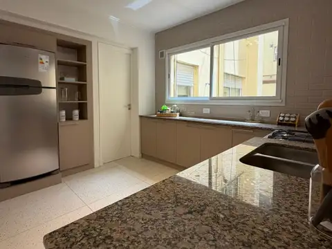 Departamento 4 ambientes con 2 baños