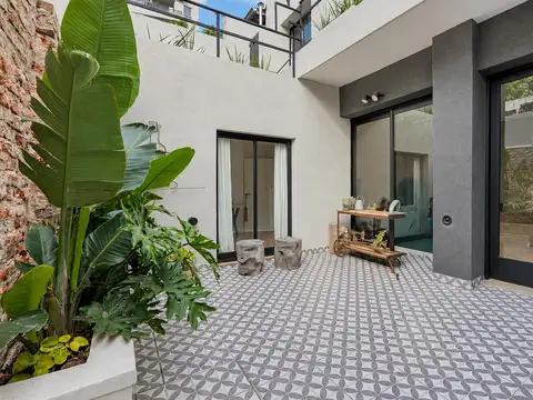 Venta PH 4 ambientes con patio y terraza en Villa Pueyrredon 