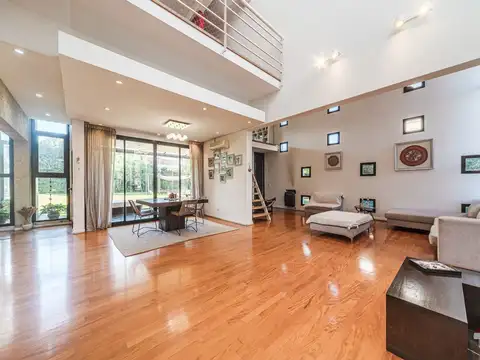 Venta Casa La Lomada Lote Central