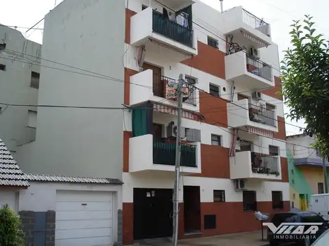 Colombia  al 400