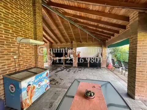 Casa Quinta venta  en Paso Del Rey 2 dormitorios galería parrilla jardín parquizado pileta