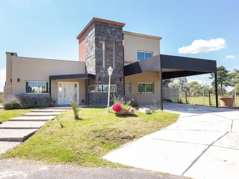 Casa en Venta de 4 dormitorios