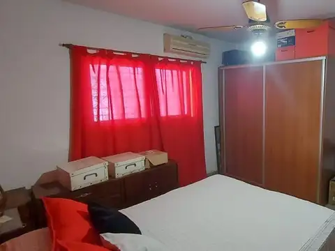 VENTA CASA 2 DORMITORIOS PATIO QUINCHO