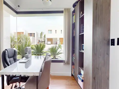 Casa 5 ambientes con 3 baños