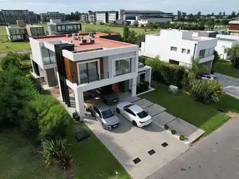 VENTA Casa 5 Ambientes en Downtown Greenville Polo&Resort