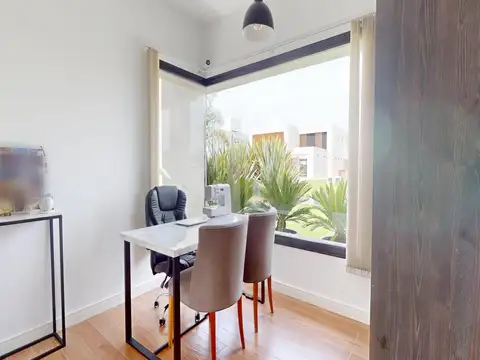 Casa 5 ambientes con 3 baños