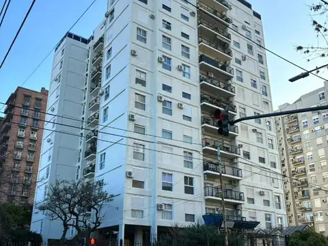 Departamento de 5 ambientes - c/balcón y cochera