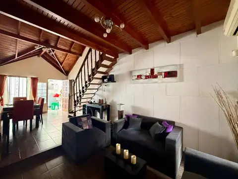 Casa 3 ambientes con 2 baños