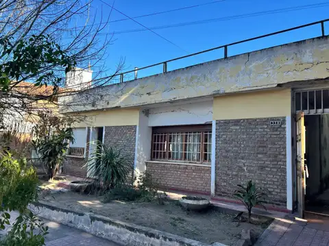 Agustin Patiño 300