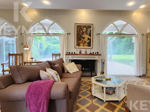 Casa 6 ambientes con 3 baños