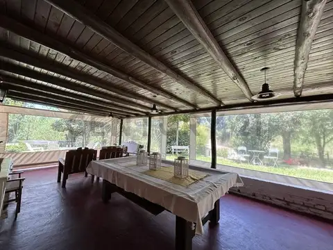 Casa 8 ambientes con 3 baños