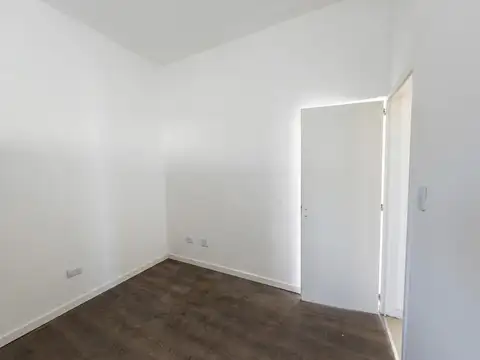 Depto Tipo Casa en Venta 50 años