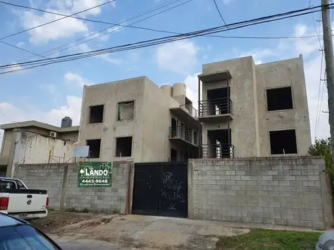 VENTA EN POZO - DEPARTAMENTO TRES AMBIENTES