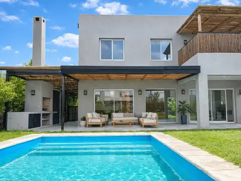 Venta casa 4 hab + family en TIPAS, NORDELTA