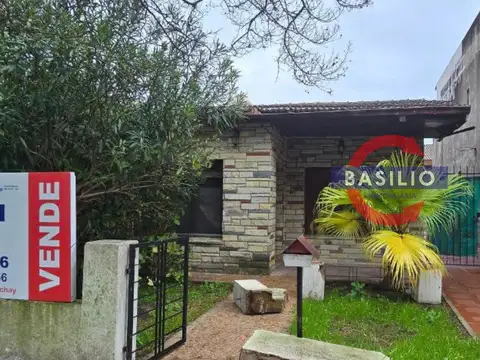 Esteban de Luca al 5600