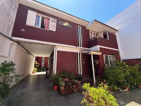 Dúplex 3 ambientes en Larrea al 2100