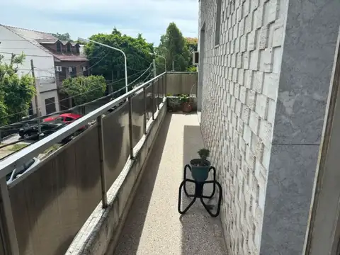 Constitucion 300, Piso 1