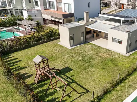 Casa en venta con renta  Barrio Vistas Puertos