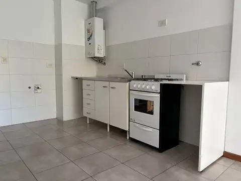 Venta. Departamento monoambiente. Facultad Siberia.