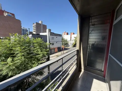 Venta. Departamento monoambiente. Facultad Siberia.