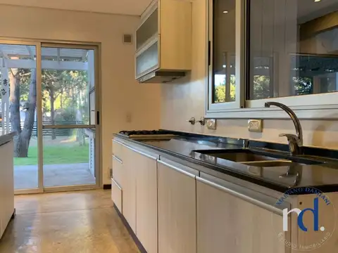 Casa en Venta 3 Dormitorios en Costa Esmeralda Barrio Deportivo Barrio Privado