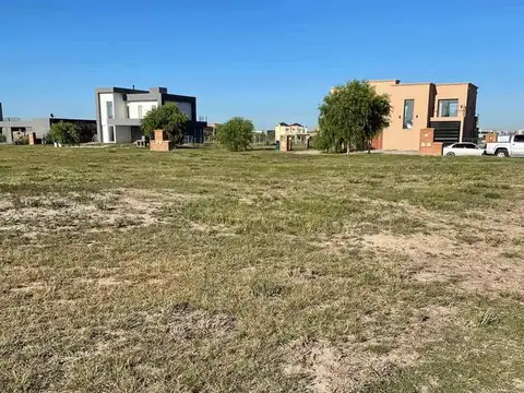 Terreno en Venta 24  mts Frente