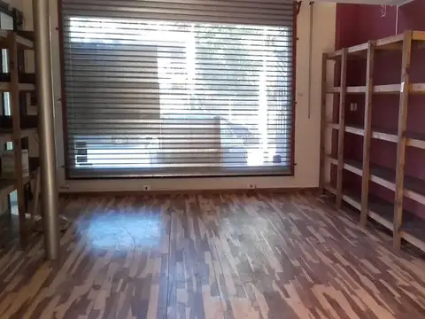 Local en Venta en Barrio Parque Leloir, USD 1.190.000