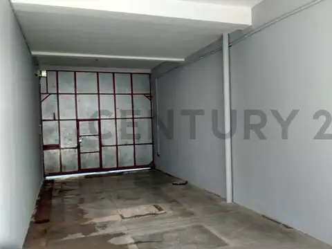 SALON COMERCIAL Y DEPARTAMENTO EN GUAYMALLEN