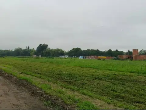 Terreno en Venta en Villa Esquiu, USD 15.000