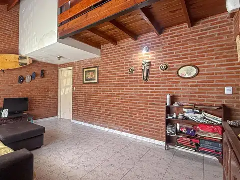 Departamento 4 ambientes con 2 baños