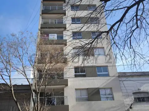 DUPLEX 2 DORMITORIOS  C/ COCHERA 14 e/ 45 Y 46