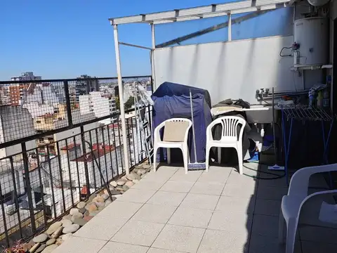 Departamento En Flores Zona Residencial