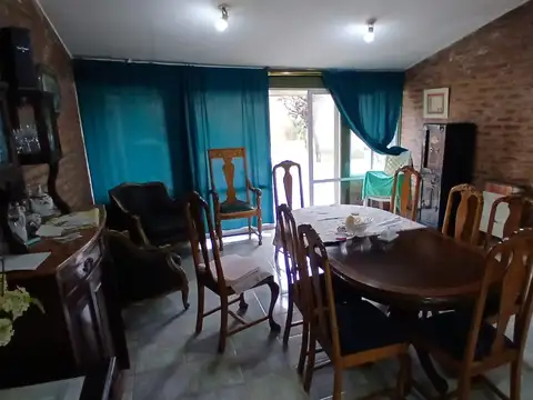 Casa en Venta en Villa Adela, USD 149.000