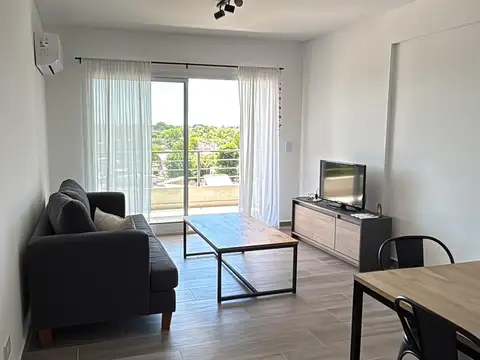 Departamento en alquiler en Tigre - 3 ambientes