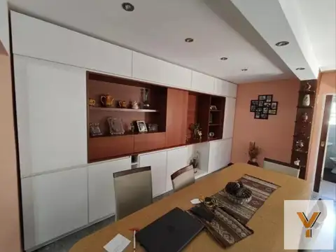 PH en venta - 3 Dormitorios 2 Baños - La Plata