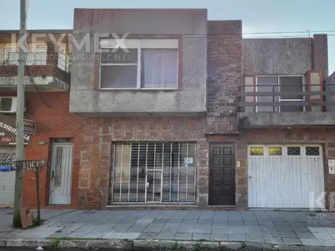 Venta Casa en 2 Plantas con Local     Garaje   Terraza – Quilmes