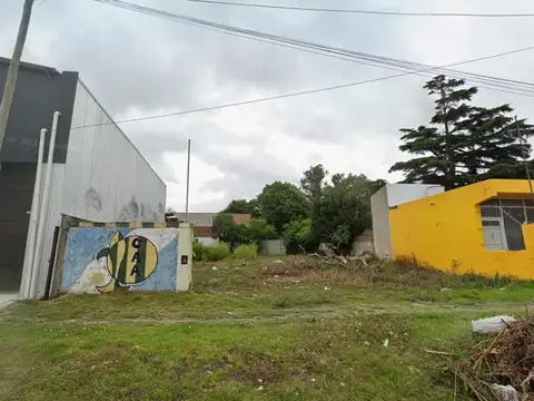 Lote R7 de gran potencial Avenida Mario Bravo