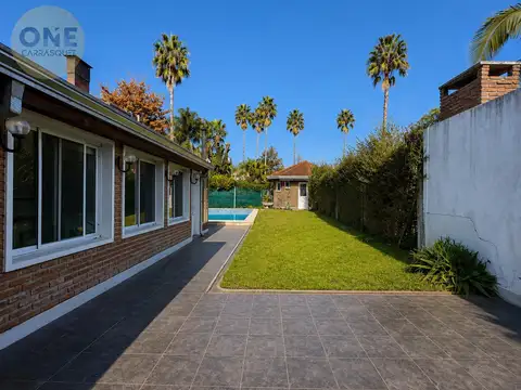 Casa 5 ambientes con 2 baños