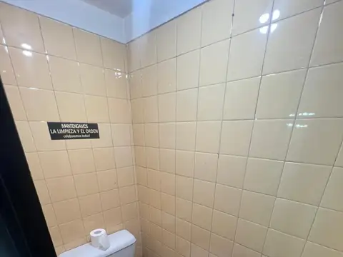 Local en Venta 40 años